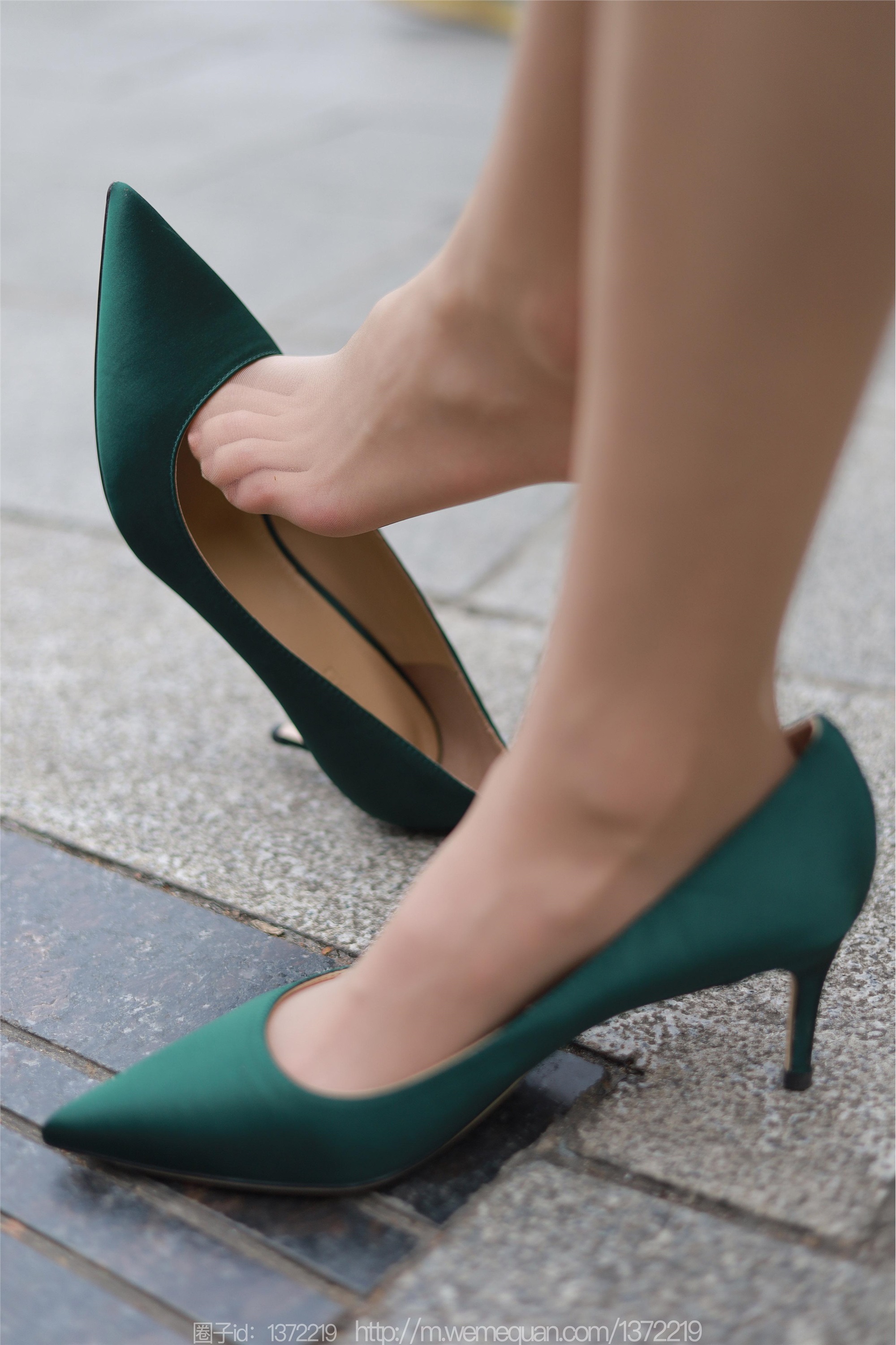 IESS异思趣向  2023.02.18 丝享家 1365 团团《街拍OL美女》